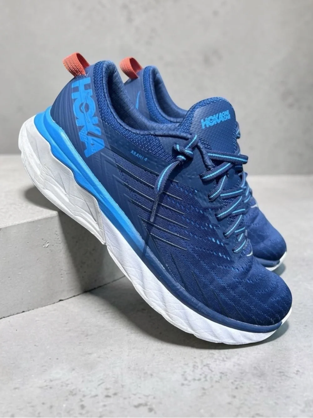 HOKA Men's Arahi 4 Navy Running Shoes